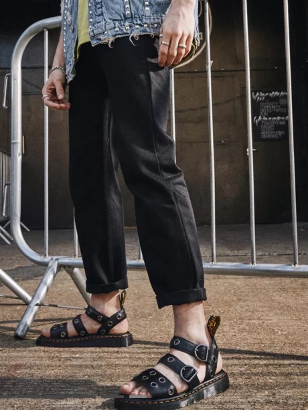 New Dr. Martens Sandals Size 8 Black Leather Gryphon Hardware Sandals